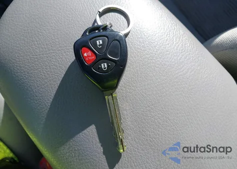 2011 Toyota Rav4 z USA, uszkodzony, nr VIN 2T3BF4DV0BW088941